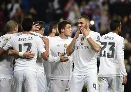 爱游戏体育-这也行？皇家马德里围绕社区盾防线松动今晚费耶诺德备战欧超杯，转会期上海申花伤情更新