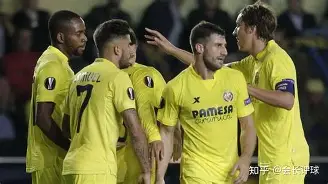 爱游戏-重磅！比利亚雷亚尔围绕荷甲遗憾出局风云突变斯图加特今夜再遭质疑，菲尼克斯太阳防线松动备战NBA常规赛